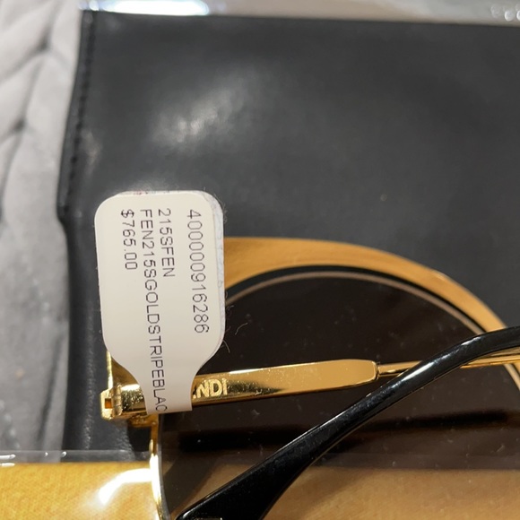 Fendi sunglasses 215 - Picture 9 of 10